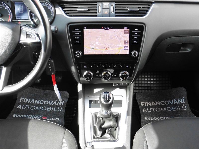Škoda Octavia III Combi 2,0 TDI Navi, Led, T - fotka 10 z 15