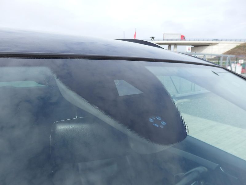Volkswagen Sharan 2.0 TDI 130 kW - fotka 30 z 39