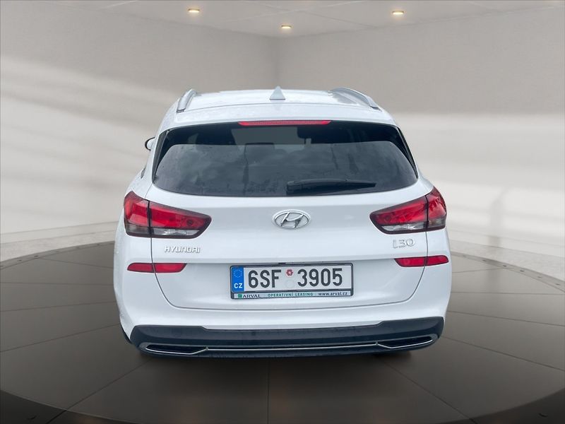 Hyundai i30 1,0 TGDI 120 Smart - fotka 5 z 11