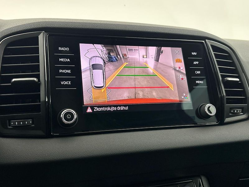 Škoda Karoq Selection - fotka 24 z 30