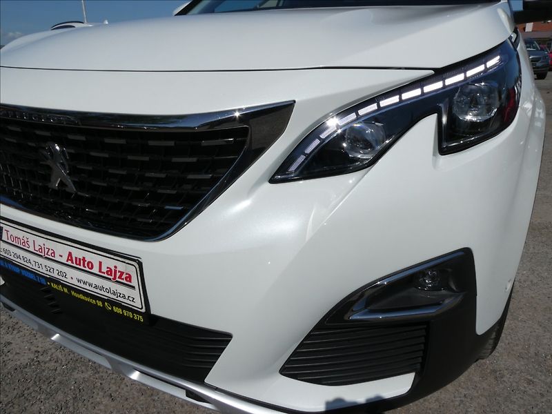 Peugeot 5008 1,6 133kW ALLURE 1.maj,servisk - fotka 4 z 49