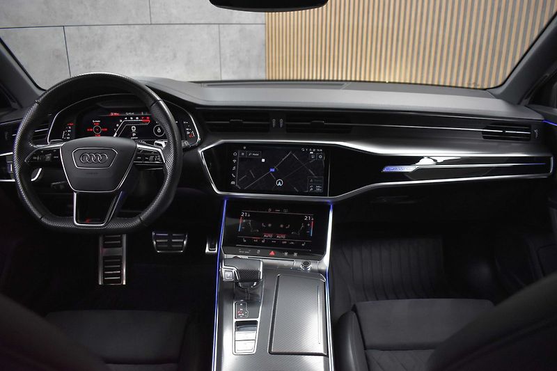 Audi RS 6 V8 4.0 TFSI 441kW QUATTRO - fotka 7 z 48