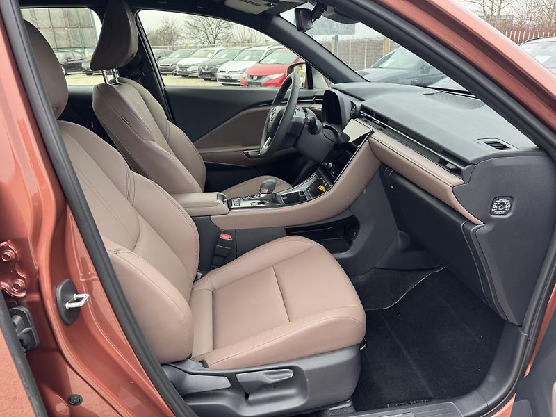 Lexus LBX (2025) 1.5 hybridní/Benzín ELEGANT T. - fotka 27 z 28