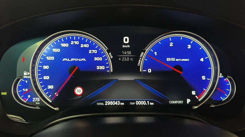 BMW Řada 5 XDIRVE/SPORT LINE/2 SADY GUM - fotka 48 z 55