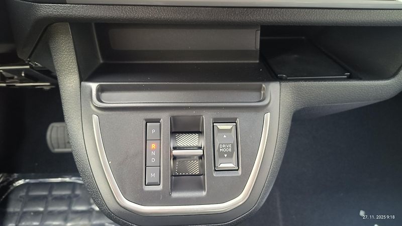 Citroën SpaceTourer (2025) SHINE XL 2.0 BHDi 180 S&S EAT8 - fotka 14 z 19