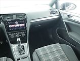 Volkswagen Golf (2017) 2.0 TDI GTD, Automat - náhled 8