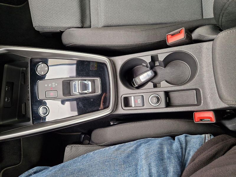 Audi A3 S-Line 35 TFSI - fotka 20 z 36