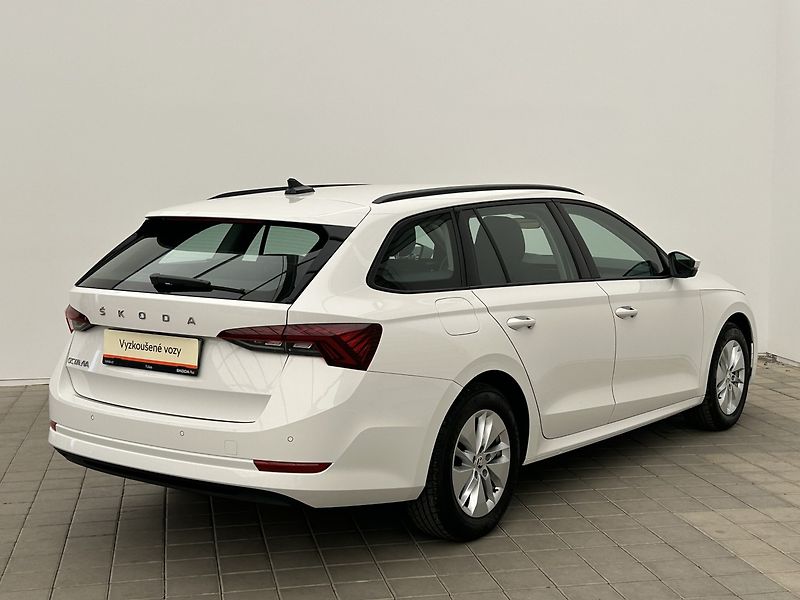 Škoda Octavia 1.5 TSI Ambition - fotka 2 z 25