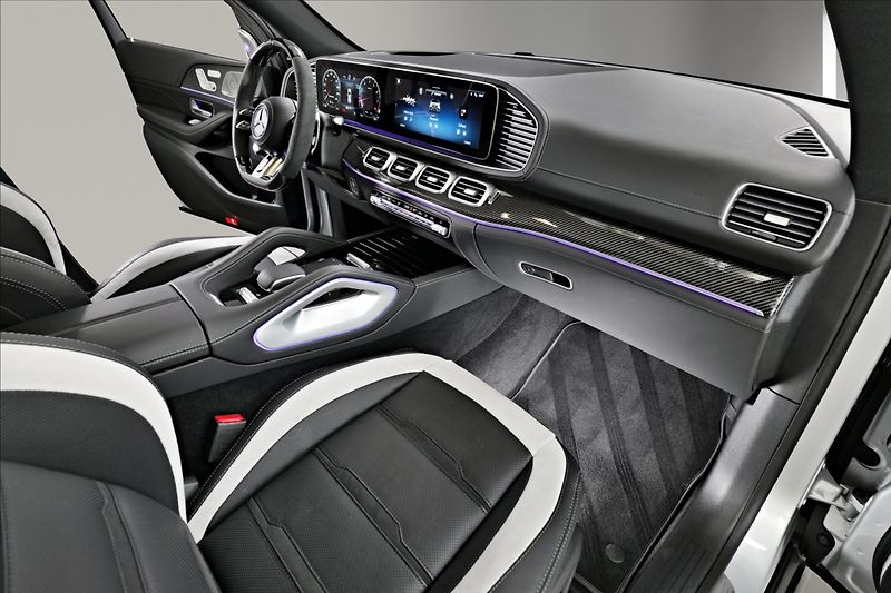 Mercedes-Benz GLE 63 S AMG 4M / ČR / NIGHT - fotka 25 z 25