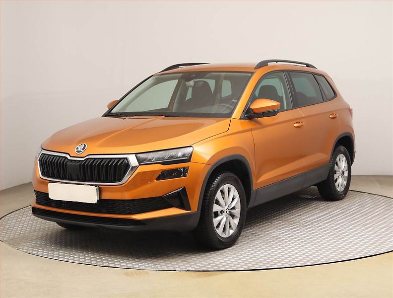 Škoda Karoq (2024) Fresh 1.5 TSI - fotka 2 z 22