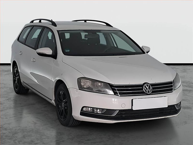 Volkswagen Passat (2011) 2.0 TDI, Navi, Vyhř. sedaček - fotografie inzerátu