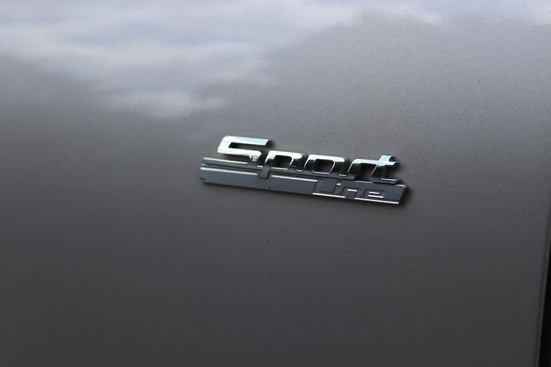BMW Řada 5 520D XDRIVE SPORT LINE G30  - fotka 19 z 50