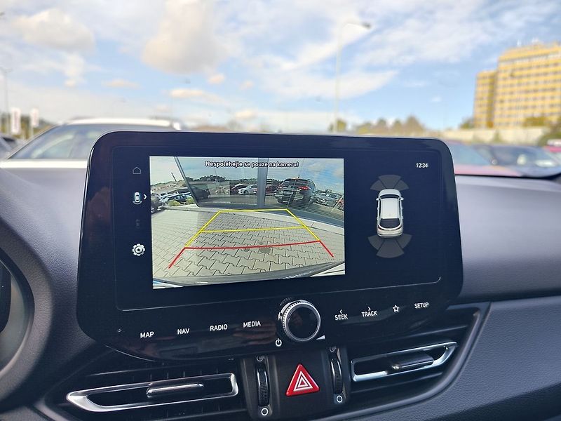 Hyundai i30 1.5 T-GDI/103kW N-Line DCT - fotka 20 z 34