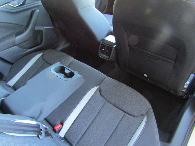 Škoda Scala (2026) Top Selection 1.0 TSI 85 kW - fotka 27 z 30