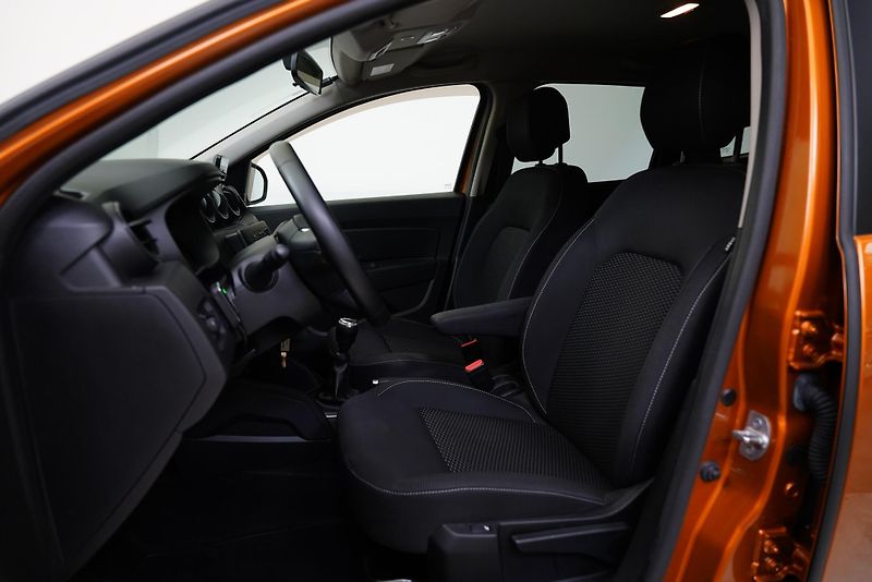 Dacia Duster - fotka 11 z 26