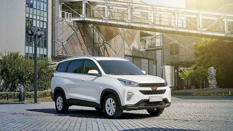 Neojblíbenějším autem roku je stejně jako před rokem Toyota Corolla. Připsala si 1 181 000 čárek.