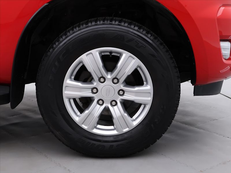 Ford Ranger 3,2 TDCi 147kW Double Cab Aut. - fotka 33 z 40