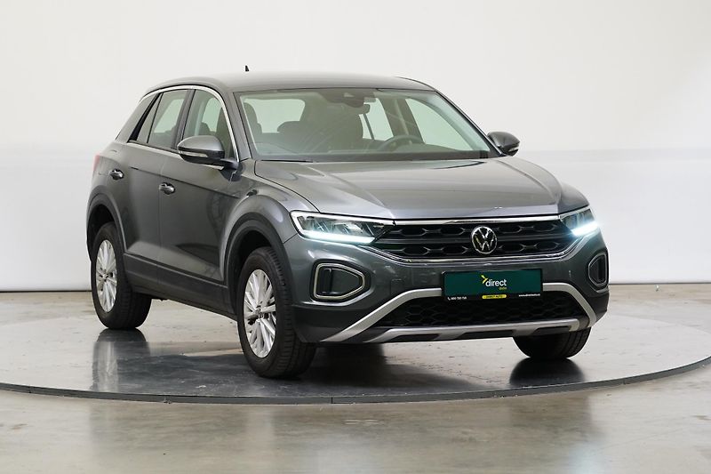 Volkswagen T-Roc - fotka 8 z 25