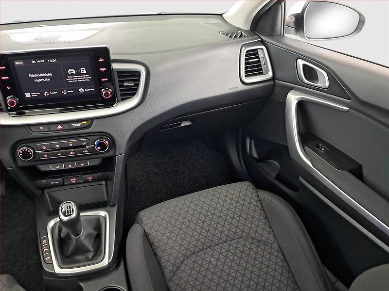 Kia Ceed (2023) Spin 1.0 T-GDI, SPIN, DPH - fotka 8 z 18