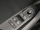 Škoda Karoq 2.0TDi, 2x kola, DSG, 4x4 - náhled 17