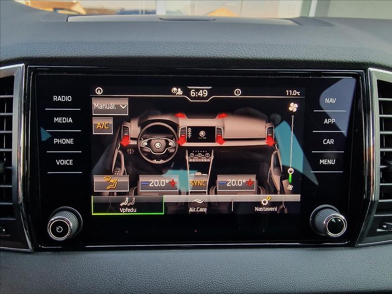 Škoda Karoq 2.0TDI Ambition,ČR,1.Majitel - fotka 33 z 50