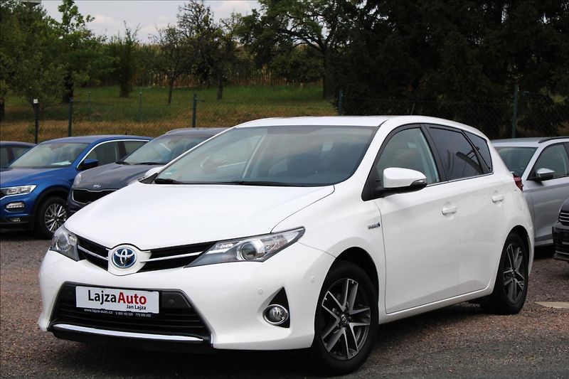 Toyota Auris 1,8 HYBRID KAMERA, SERVISKA - fotka 2 z 34