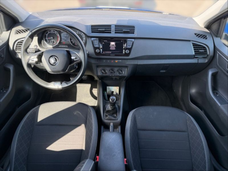 Škoda Fabia 1,0 TSI Ambition - fotka 7 z 10