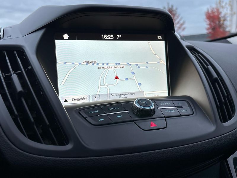 Ford Kuga Titanium - fotka 22 z 26