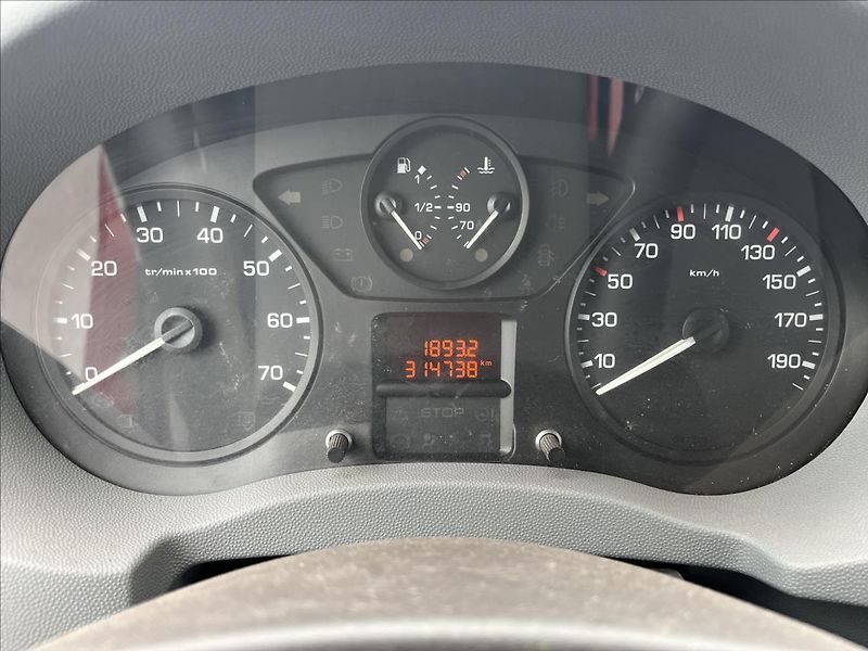 Citroën Jumpy 2,0 HDi L2 3MÍSTA ROZVODY -DPH - fotka 16 z 26