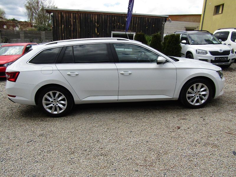 Škoda Superb (2016) 1.6 TDI 88kW - fotka 9 z 38