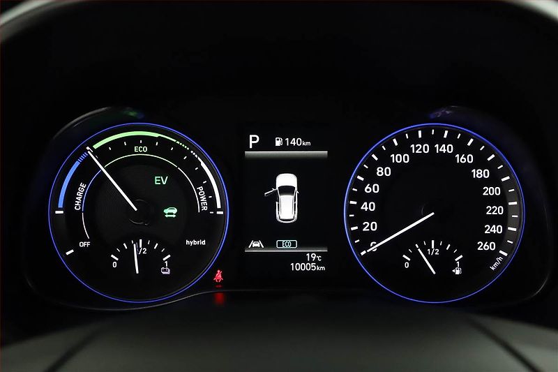 Hyundai Kona (2023) Smart Hybrid - fotka 9 z 14