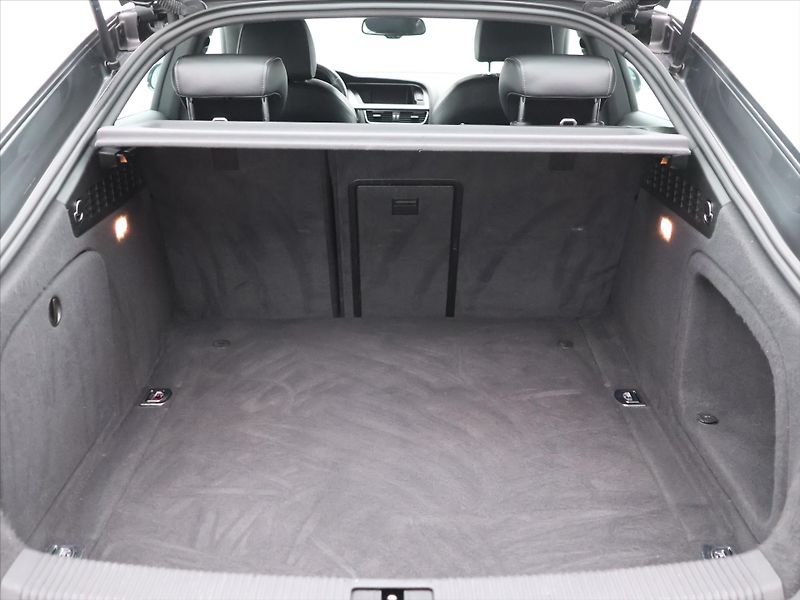 Audi A5 2,0 TDI 140kW quattro S-tronic - fotka 10 z 29
