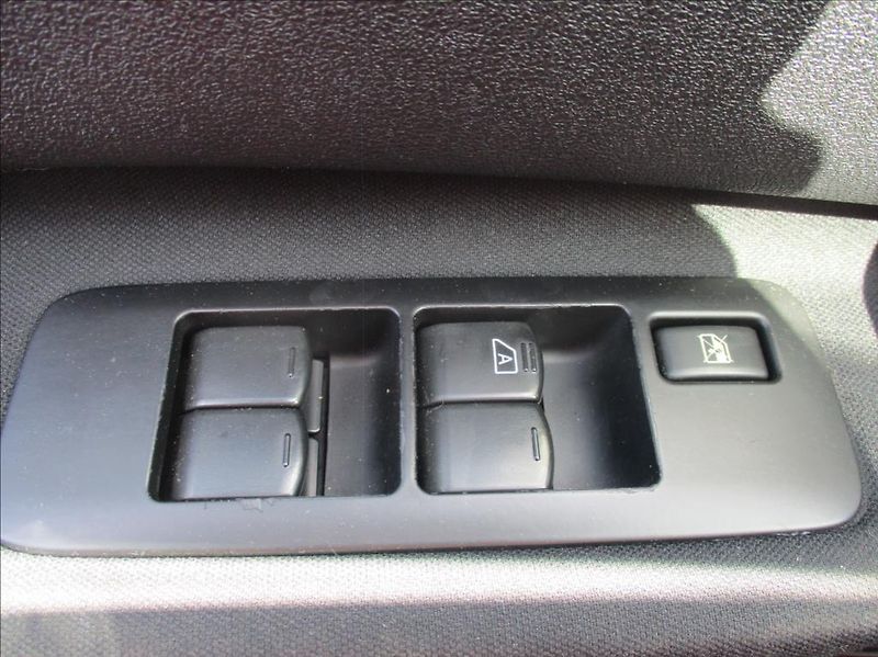 Nissan Qashqai 1,6 i+LPG, klima, tažné, - fotka 20 z 23