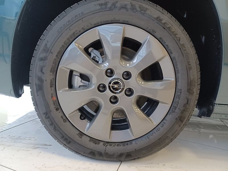 Opel Combo (2025) Elegance Plus 1,5 CDTi MT6 - fotka 5 z 27