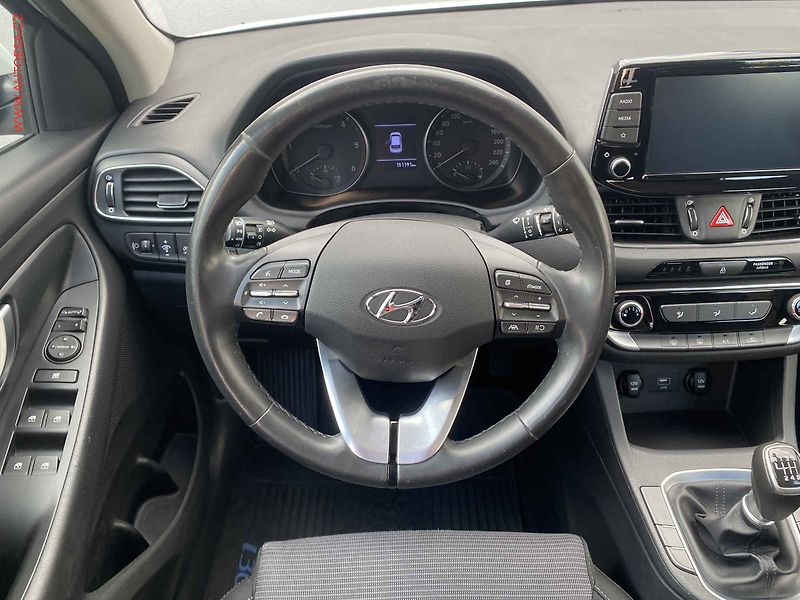 Hyundai i30 (2021) 1.6 CRDi, 1.maj,ČR, Comfort - fotka 11 z 17