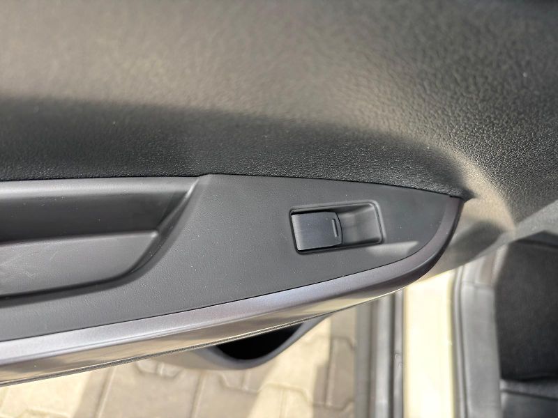 Suzuki Vitara 1,4 BoosterJet Elegance - fotka 22 z 26