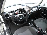 Mini One 1.6i, KLIMA,110TKM - náhled 21