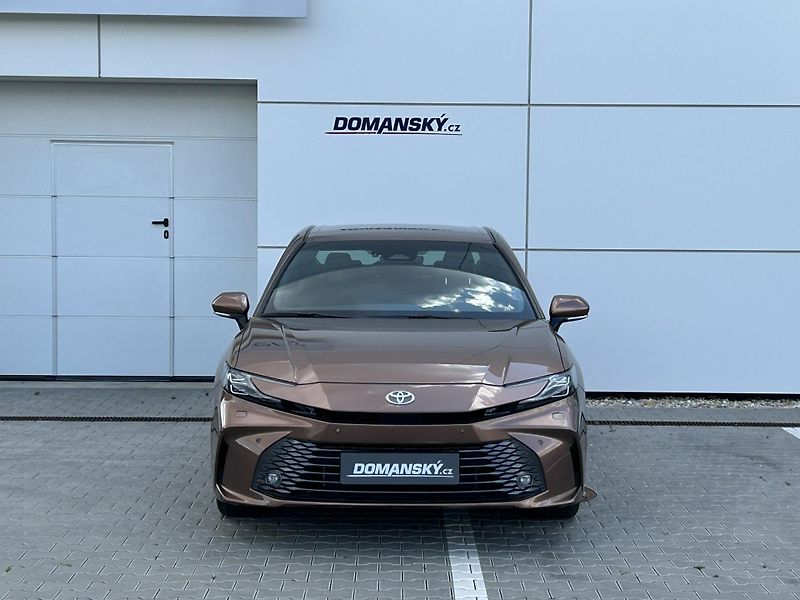 Toyota Camry (2025) PRESTIGE 2.5 HEV AT - fotka 10 z 14