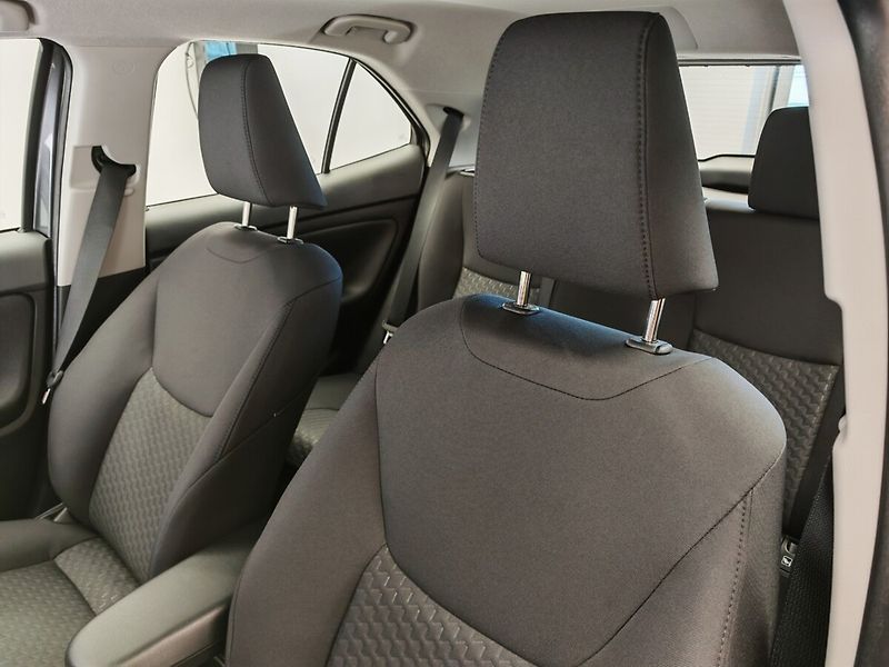Toyota Yaris Cross 1.5 Hybrid eCVT Comfort 4x2 - fotka 17 z 33