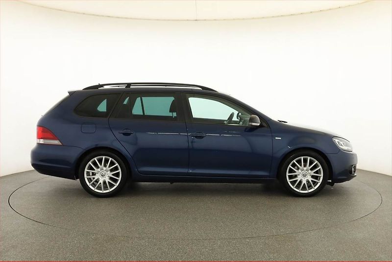 Volkswagen Golf (2013) 1.4 TSI, Serv.kniha, Xenony - fotka 6 z 20