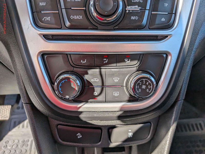 Opel Mokka (2014) 1.4T LPG, ČR, AC, tempo, navi - fotka 15 z 15