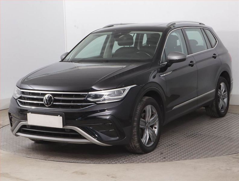 Volkswagen Tiguan Allspace (2022) 2.0 TDI - fotka 2 z 17