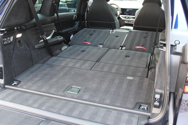 BMW X7 xDrive40d Mpaket CZ - fotka 24 z 25