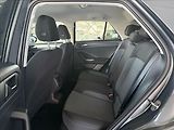 Volkswagen T-Roc 1,0   TSI 85kW,SERVISKA,1.MAJ - náhled 22