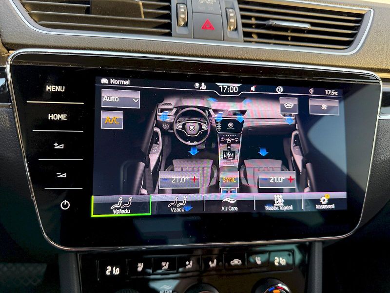 Škoda Superb (2023) 2.0 TDI 147kW 4x4 DSG L&K - fotka 20 z 35