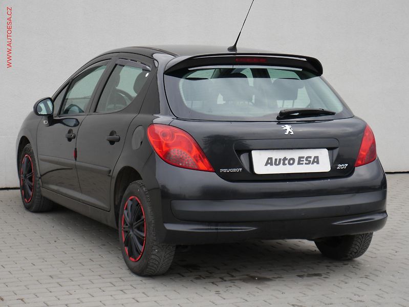 Peugeot 207 (2007) 1.4i, ČR - fotka 6 z 15
