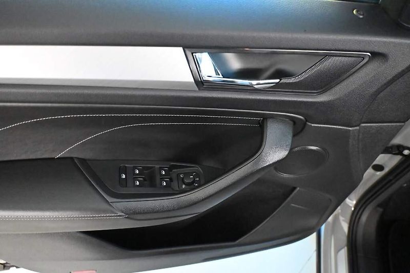 Škoda Kodiaq (2023) 2.0 LED DSG VIRTUAL ACC Tažné - fotka 15 z 31