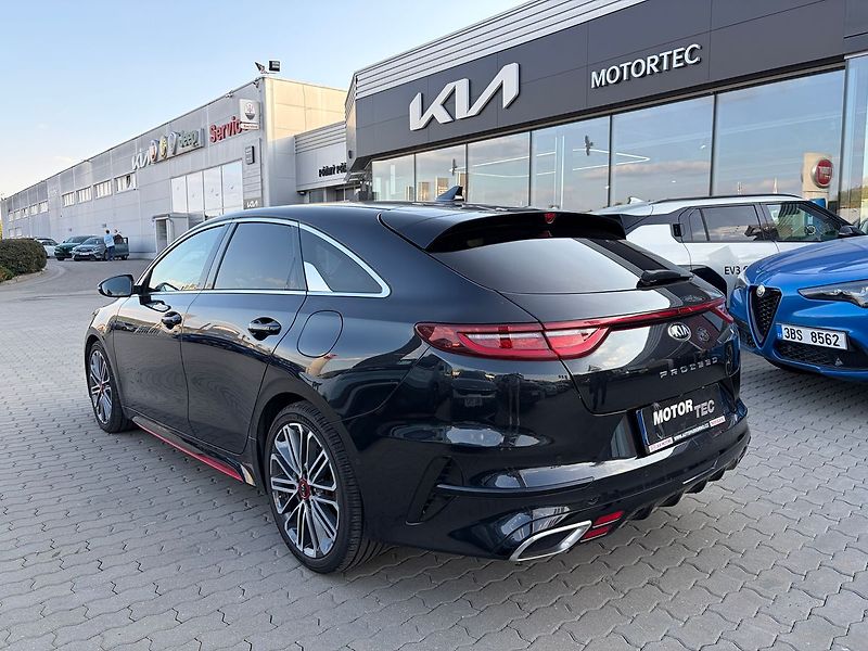 Kia Pro_Ceed 1.6 T-GDI 150kW GT - fotka 4 z 9