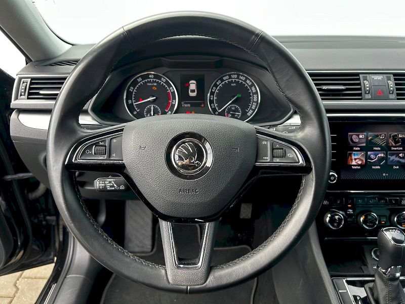Škoda Superb (2018) 1.5 TSI 110kW ACT DSG Style+ - fotka 7 z 35
