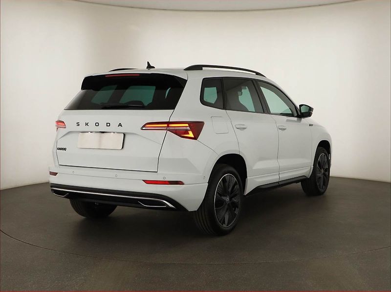 Škoda Karoq (2025) 1.5 TSI, SPORTLINE, AUTOMAT - fotka 5 z 20